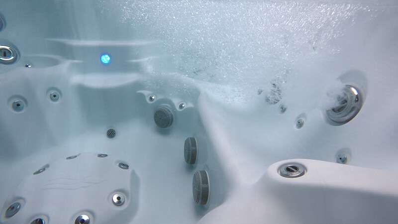 deep tissue back jets